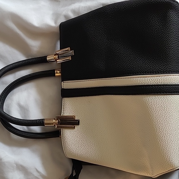 Shoulder bag black and cream medium size - Picture 2 of 7